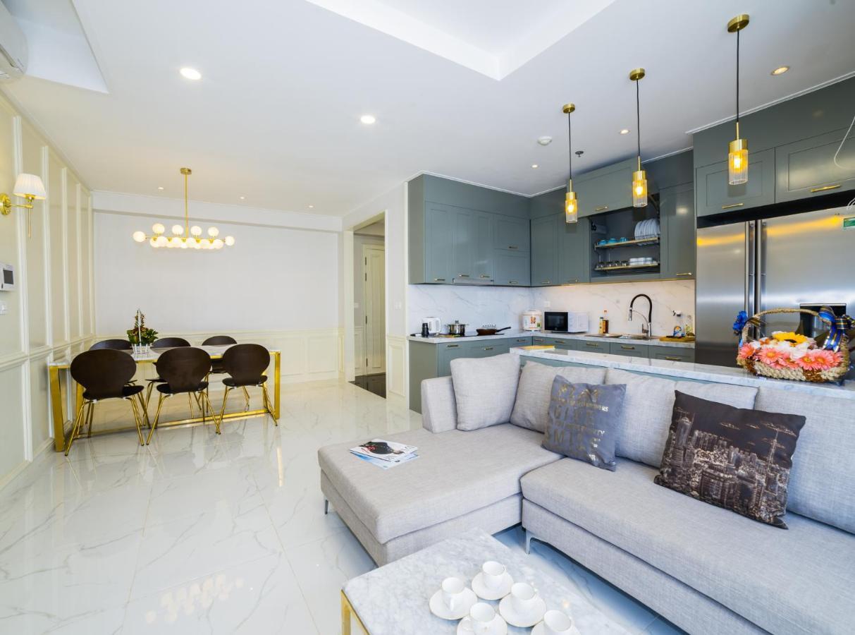 River Gate - Infinity Pool & Gym - Sai Gon Apartment Ho Chi Minh City