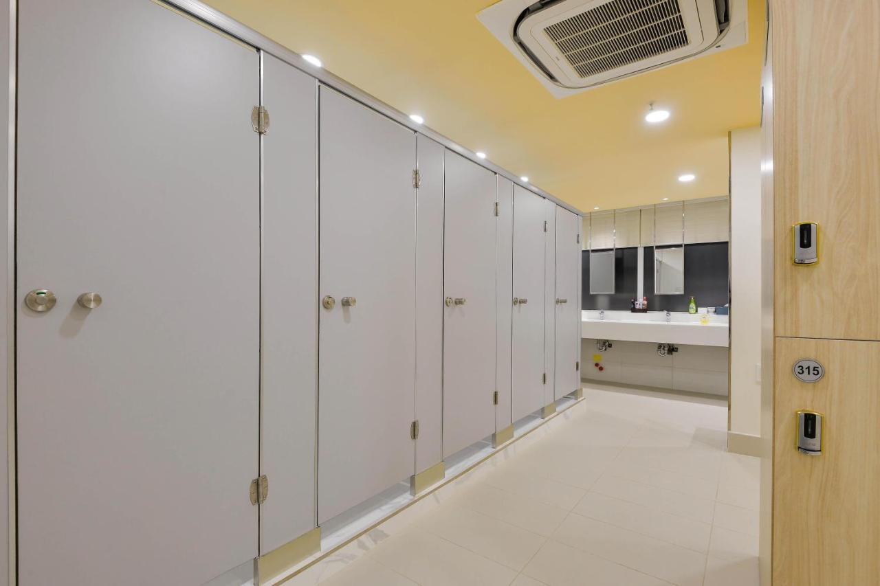 Capsule hotel J-espace 1