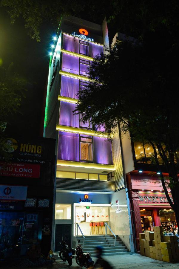 Capsule hotel J-espace 1
