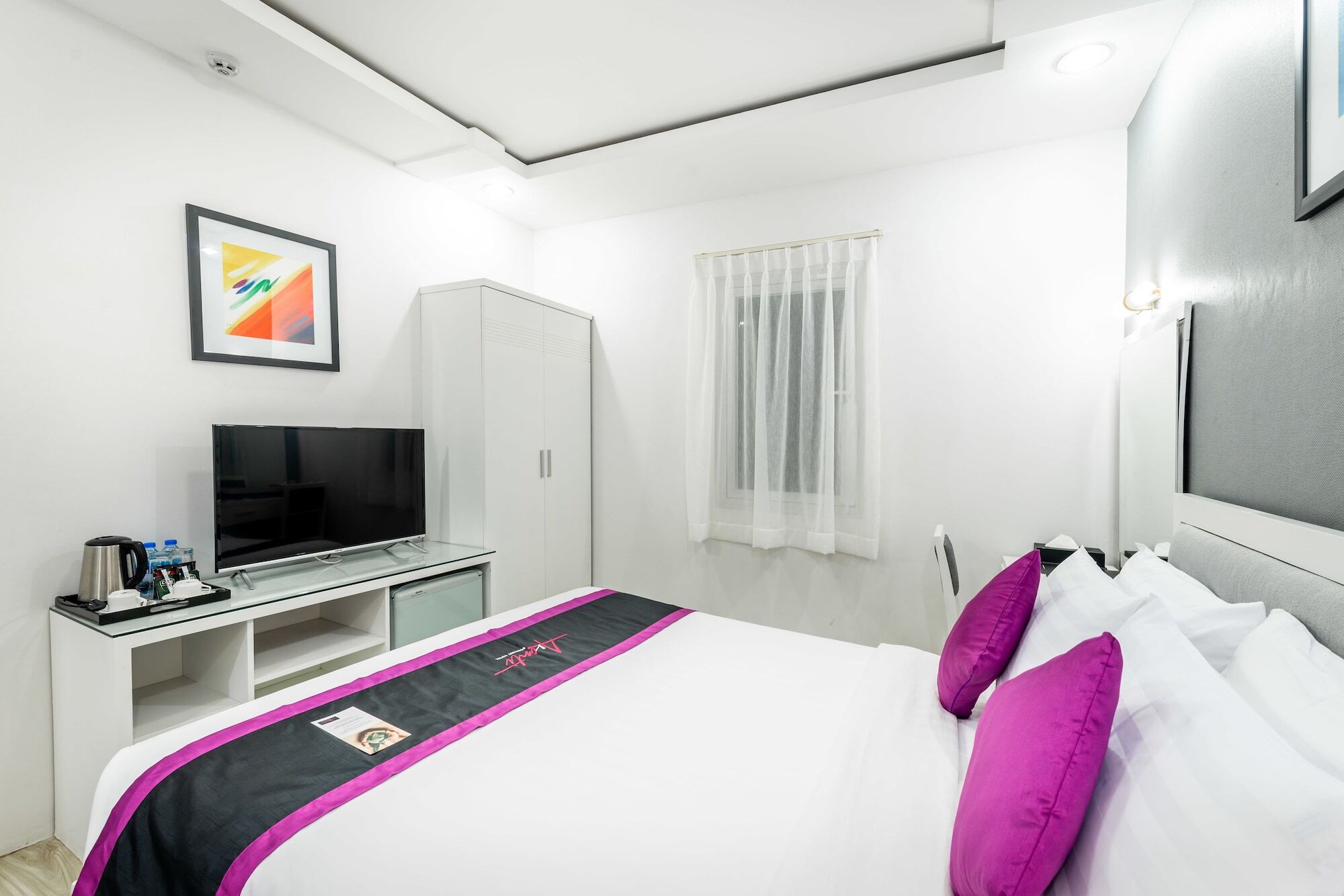 Hotel Avanti Boutique