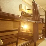 S Phuot Airport Hostel