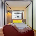 La Hotel