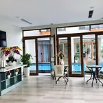 Kim Residences & Suites