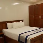 Opera Hotel