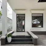 Kn Luxurious Lakeview City Villa