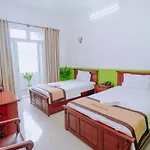 Hotel 175