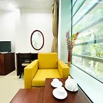 Cozi 5 Service Apartment