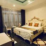 Xelena House