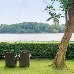 Vietnam Golf - Lake View Villas