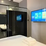 Mari Queen Hotel