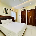 Binh Hung Hotel