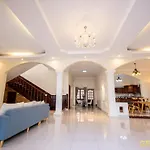 Gem Villa 10 - 5 Bedroom, 6 Bathroom, Big Pool, Big Garden