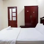 Reddoorz Tuan Viet Hotel Dinh Tien Hoang