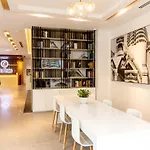 Khách sạn Calista Sài Gòn
