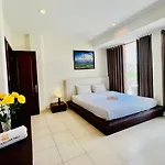 Lila Luxury Hotel & Apartment