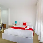 Room At Saigon