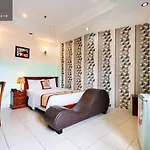 Hanz Vuong Quang Hotel