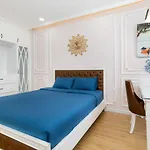 Can Ho Orchard Parkview - Tan Son Nhat Airport Homestay
