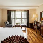 Rex Hotel