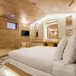 Fusion Suites Saigon