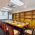 Norfolk Mansion - Luxury Serviced Apartment