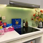 Hostel Vinhomes Central Park