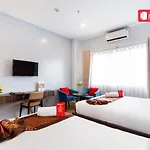 Reddoorz Bamboo Saigon Hotel Su Van Hanh