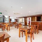 Silk Hong Ha Airport Hotel