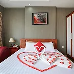 Quang Hoa Airport Hotel