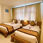 Ipeace Hotel - Bui Vien Walking Street