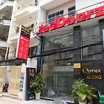 Quynh Giang Hotel Near Hiecc