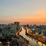 2Brs City View Free Infinity Pool In The Heart Hcm