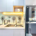 Tripletrees Apartment At Saigon Central - Rivergate Residence District 4