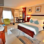 Hanz 821 Sunflower Hotel & Spa