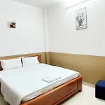 Huong Quynh Hotel