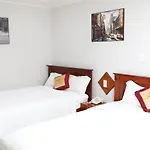 Thanh Vinh Hotel & Apartment