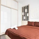 Rivergate Residence 3 Bedroom/Luxurious Apartment