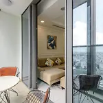 Hilton Residence - Landmark 81 Vinhomes Central Park