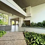 Luxury Apartment Near Airport
