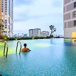 Rivergate Apartment - Gym & Pool