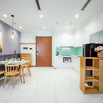 Moxy Hcmc Aparts - Vinhomes Central Park, Ice Rink