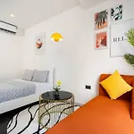 Stylist Studio-Saigon Royal-Hana Apart-1601