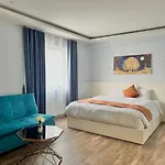 Ballantine Hotel