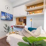 The Tresor Apartment Free Pool & Gym