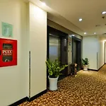 Happy Life Hotel District 7 Gan Secc
