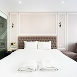 The Arrivals-Apartment Studio-Best Pool-District 1