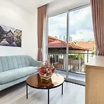 Saki Aparthotel