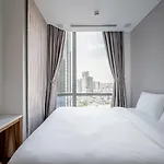 Panorama Suites Landmark 81