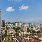 River Gate Building - Le Meridien Pool & Gym