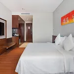 Central Palace Hotel